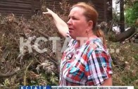 Чтобы привлечь внимание городских властей, жительница улицы Горького перекрыла дорогу