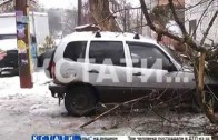 Поврежденные деревья и оборванные провода — последствия ледяных ливней в Нижнем Новгороде