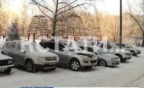 Заглохшие машины, пункты обогрева и опустевшие школы — аномальные морозы в Нижнем Новгороде