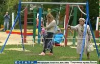 Первые из запланированных 100 детских площадок установлены в Автозаводском районе