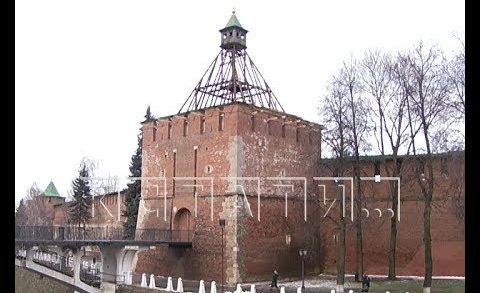 Юбилейное обновление — на Никольской башне кремля начались работы по реставрации