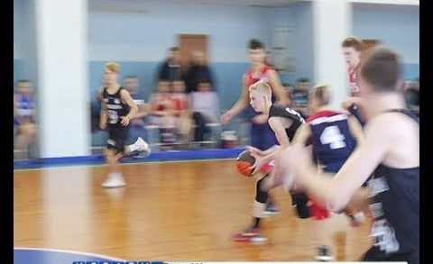 Юные баскетболисты боролись за победу на чемпионате Школьной баскетбольной лиги