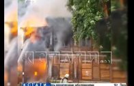 Огненная волна — в центре города за 2 месяца сгорели сразу 4 деревянных расселенных дома