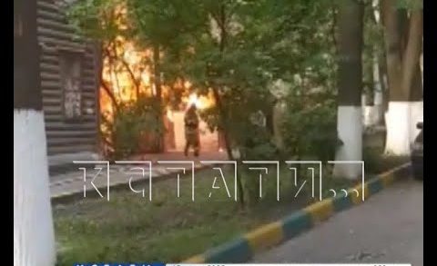 Поджог стал причиной пожара на улице Ижорской