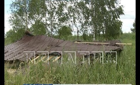 В Богородском районе сильнейший ураган сорвал крыши с домов и разрушил палаточный городок