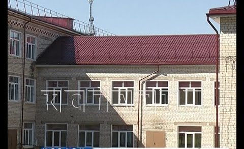 Затянувшийся на два года ремонт крыши едва не сорвал начало учебного года в Княгинино