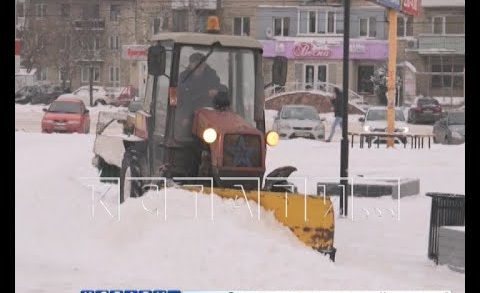 Расчистка снега на дорогах ведется в круглосуточном режиме