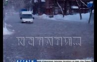 Из-за сильных морозов на улице Ковалихинской разлилось озеро