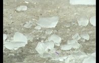 Глыба льда с крыши пятиэтажного дома упала на трехлетнего ребенка