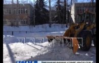 Спустя полторы недели Нижний Новгород продолжают расчищать от снега