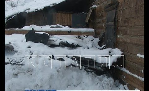 В Сергаче под тяжестью снега обрушилась крыша