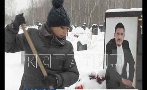 Война за могилу нижегородского шансонье продолжается