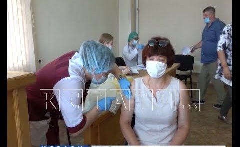 Для предотвращения заболеванием COVID-19 вакцинировались сотрудники Нижегородского метрополитена