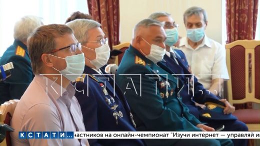 Мэр города наградил ветеранов медалями в честь 800-летия Нижнего Новгорода
