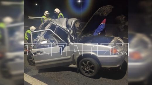 Водитель фуры не заметил людей толкавших автомобиль — трое погибли, подросток в больнице