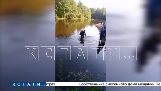 Два ребенка провалились в речной омут, не смогли выбраться и погибли