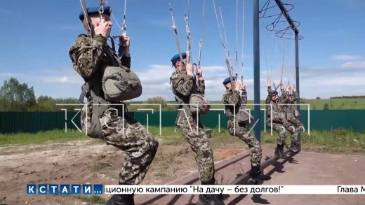 Военно-патриотический лагерь «Хочу стать десантником» открылся в Дальнем Константинове