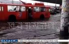 Плывущие троллейбусы и заглохшие машины — дождевой коллапс вернулся в Нижний Новгород