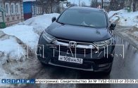 Кстовский депутат перекрыл дорогу своей машиной и создал затор, чтобы научить других водителей ПДД