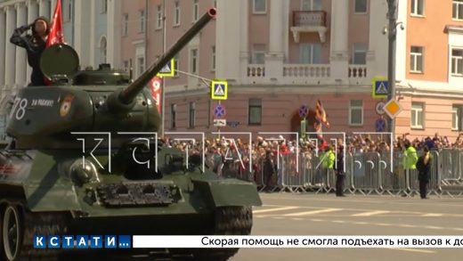 Парад в честь 78-летия Победы прошел на площади Минина