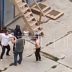 Неадекватный строитель избил более 10 коллег на стройплощадке из-за плохой еды