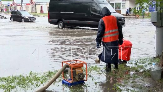 Из-за прошедших ливней в Нижнем Новгороде коммунальщики переведены на круглосуточный режим работы