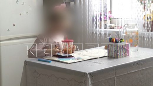 61 летний дедушка задержан за педофилию. Внучка и ее мать утверждают, что ребенка заставили оговорить деда