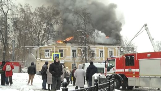 При попытке жителей самостоятельно отогреть трубы, перемёрзшие в прошлом году, загорелся дом