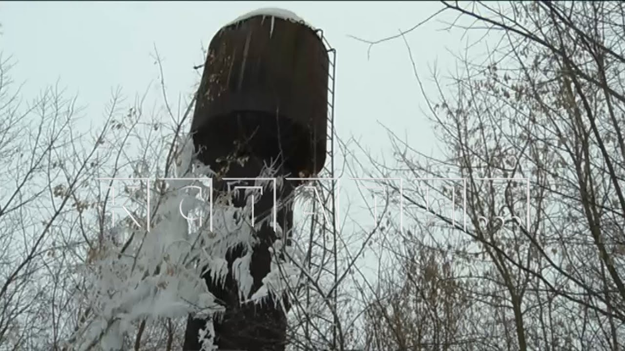 Из-за течи в водонапорной башне деревню Комарово сначала затопило, а потом  засушило - Новости Кстати