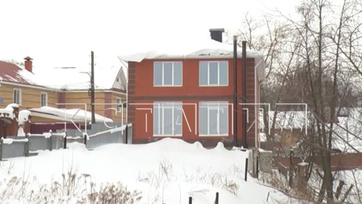 Коттедж главы Заволжья, который он построил снеся исторический дом в охраной зоне, признали самостроем