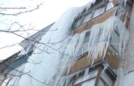Остекление балконов льдом проходит в Нижнем Новгороде из за бездействия коммунальщиков