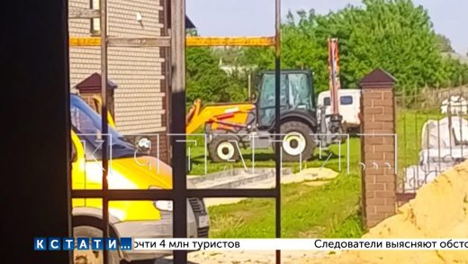 Подаренный Лукояновскому водоканалу погрузчик обнаружен на личном участке главы района