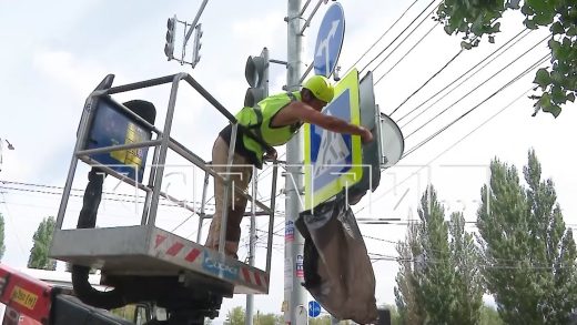 В Нижнем Новгороде установили новые светофоры рядом с детсадами и школами