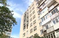 В поврежденном взрывом доме завершены восстановительные работы, но жители возвращаться боятся