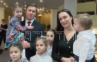 В честь Дня матери мэр Нижнего Новгорода наградил нижегородских матерей