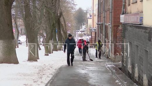 Из-за погодных аномалий основные силы коммунальщиков направлены на уборку снега в Нижнем Новгороде
