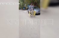 Во время ремонта взорванного дома, рабочие растащили материалы и стали ремонтировать соседние дома