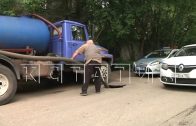 «Чёрные» ассенизаторы темными ночами болгарками вскрывают заваренные люки ливнёвок