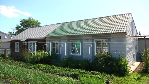 Девочка, ставшая жертвой сексуального насилия, вместе с матерью пытается оправдать насильника