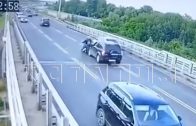 Водитель паркетника насмерть сбил мотоциклиста, сжёг свой автомобиль и попытался сбежать