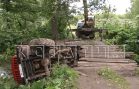Пожарная машина по пути на вывоз провалилась в реку вместе с мостом