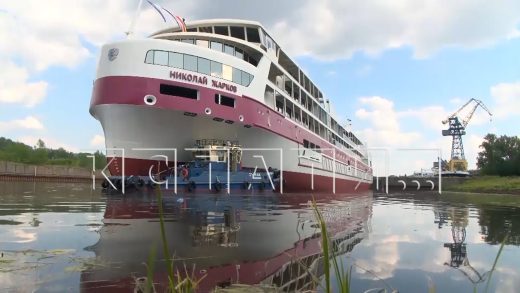 В Нижнем Новгороде спущен на воду теплоход, названный в честь известного горьковского судостроителя