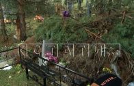В Володарске неизвестные завалили соседнюю могилу мусором, чтобы не нести этот мусор до контейнеров