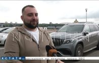 Водитель мерседеса, запарковавшийся на остановке и ругавшийся с пешеходами, написал на них заявление