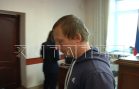 Сотрудник полиции в аэропорту, чтобы получить взятку, обвинил пассажира в несуществующем нарушении