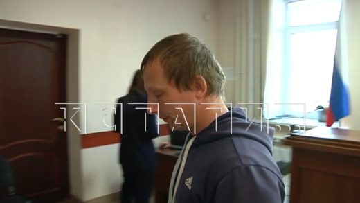 Сотрудник полиции в аэропорту, чтобы получить взятку, обвинил пассажира в несуществующем нарушении