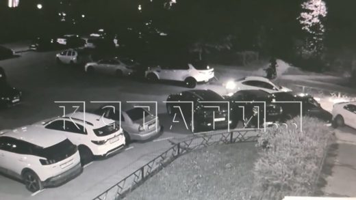Водитель сбил во дворе ребёнка на велосипеде и сбежал