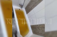 Жители не могут въехать в новостройку из за ядовитой воды в водопроводе