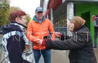 Жительница Балахны разливает спирт по бутылкам, собранным на помойке, и торгует бодягой из квартиры