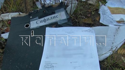 Медицинские отходы, анализы и документация оказались выброшенными на берег реки Оки